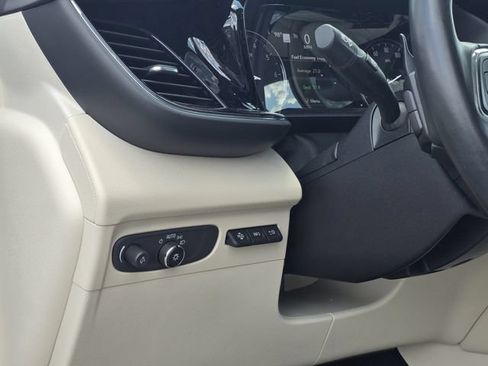 Used 2023 Buick Envision Avenir FWD image 21