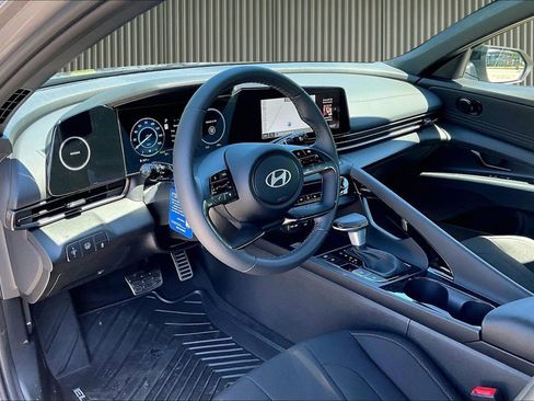 New 2026 Hyundai Elantra Sport FWD image 7