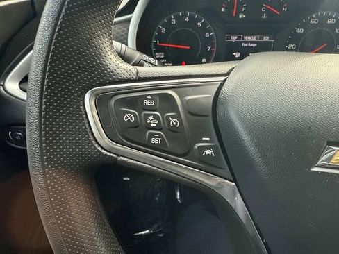 Used 2023 Chevrolet Malibu LT image 34