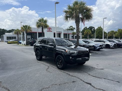 Used 2024 Toyota 4Runner SR5 RWD image 2