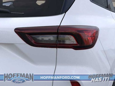 New 2024 Ford Escape ST-Line FWD image 21