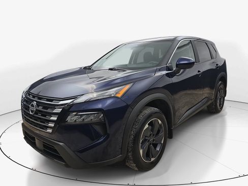 Used 2026 Nissan Rogue SV FWD image 8