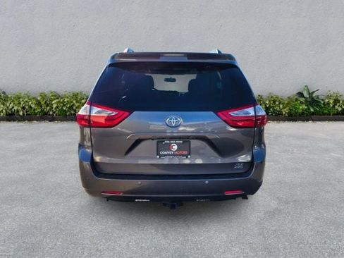 Used 2017 Toyota Sienna XLE Premium w/ Cargo Management Package AWD/4WD image 7