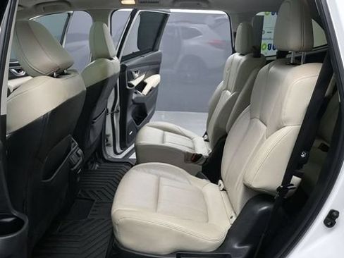 Used 2020 Subaru Ascent Limited w/ Technology Package AWD/4WD image 19