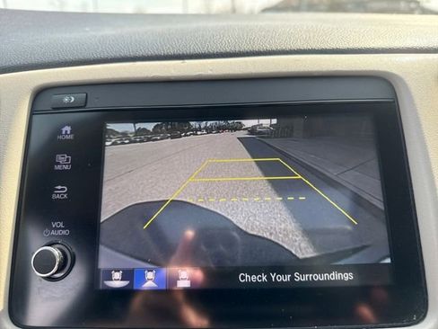 Used 2021 Honda HR-V EX image 16