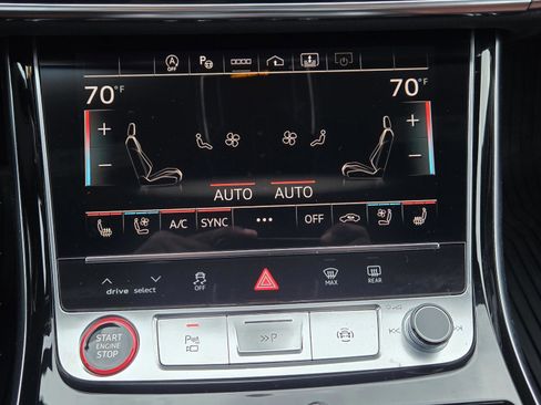 Used 2024 Audi S8 image 26