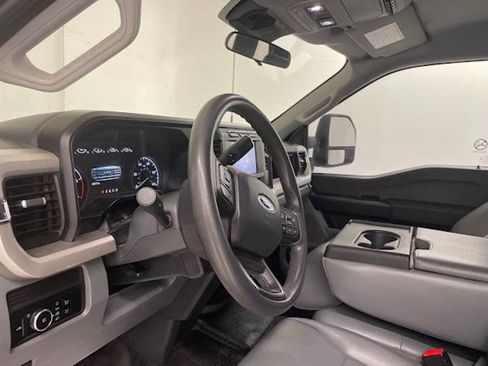 Used 2023 Ford F250 XL w/ FX4 Off-Road Package AWD/4WD image 10