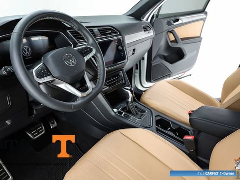 Used 2023 Volkswagen Tiguan SE R-Line FWD image 57
