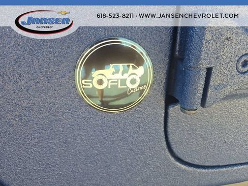 Used 2023 Jeep Gladiator Sport AWD/4WD image 6