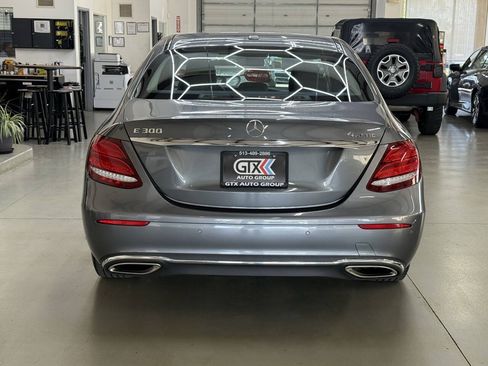 Used 2018 Mercedes-Benz E 300 4MATIC image 3