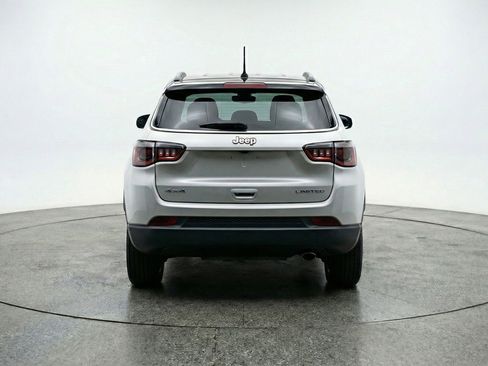 Used 2025 Jeep Compass Limited AWD/4WD image 7
