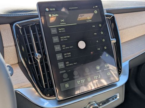 New 2026 Volvo XC90 B6 Plus w/ Protection Package Premier image 17