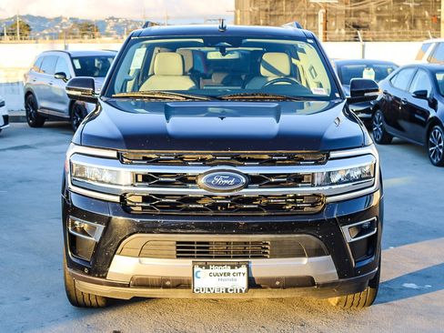 Used 2024 Ford Expedition Max Limited image 2