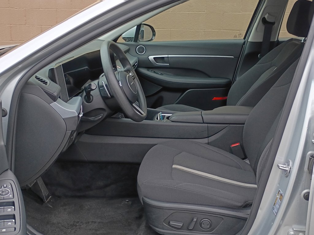 Certified 2025 Hyundai Sonata SEL FWD image 18