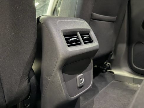 Used 2020 Chevrolet Equinox LS AWD/4WD image 16