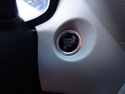 Used 2023 Toyota Corolla Cross LE w/ Moonroof Package FWD image 21