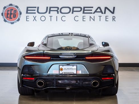 Used 2020 McLaren GT RWD image 10