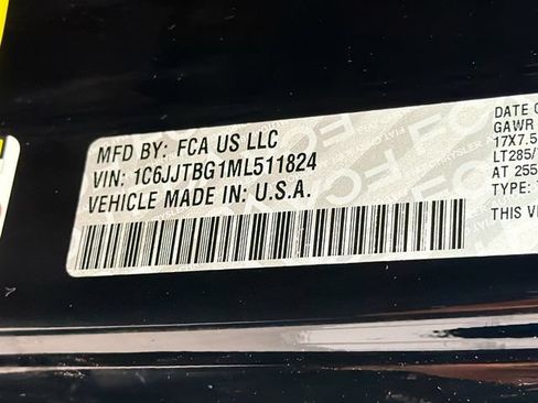 Used 2021 Jeep Gladiator Rubicon w/ Trailer Tow Package AWD/4WD image 26