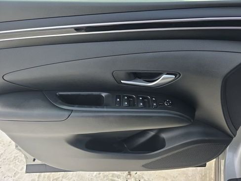 Used 2023 Hyundai Tucson SE AWD/4WD image 13