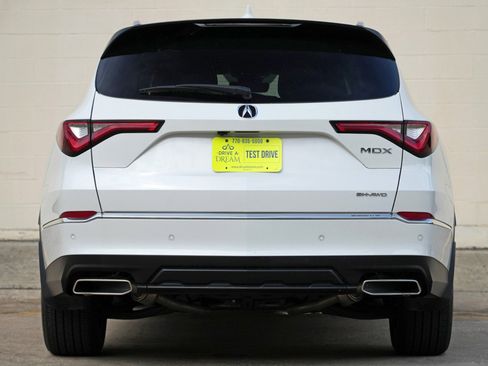 Used 2023 Acura MDX SH-AWD w/ Advance Package image 11