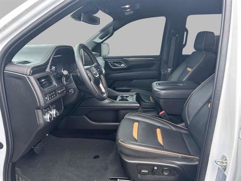 Used 2024 GMC Yukon AT4 w/ Technology Package image 13