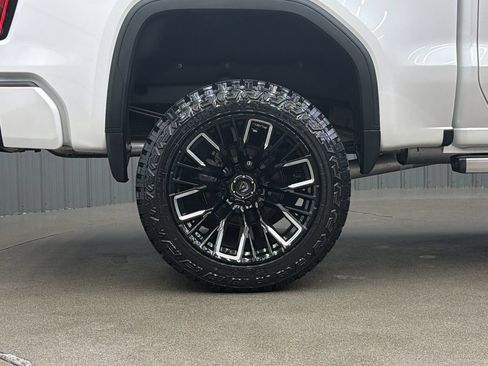Used 2025 GMC Sierra 1500 Denali Ultimate AWD/4WD image 12