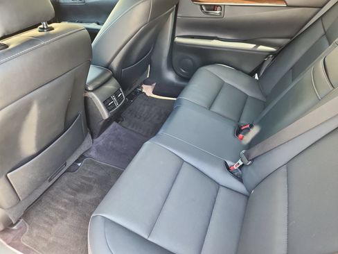 Used 2014 Lexus ES 350 w/ Premium Package FWD image 11