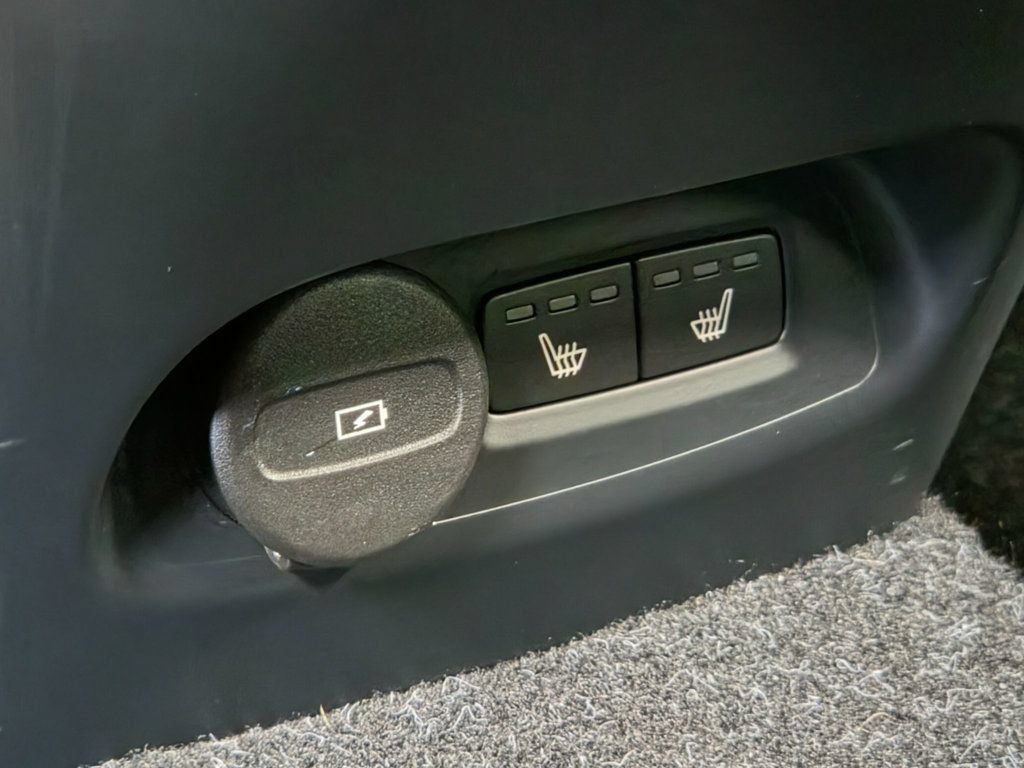 Used 2023 Volvo C40 P8 Recharge Ultimate AWD/4WD image 22