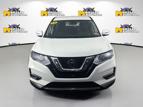 Used 2018 Nissan Rogue S AWD/4WD image 2