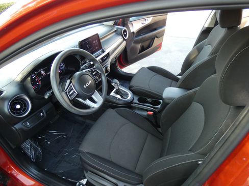 Used 2023 Kia Forte LXS image 49