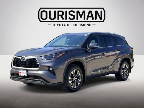 Certified 2025 Toyota Highlander XLE AWD/4WD image 24