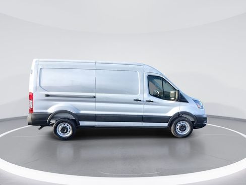 New 2026 Ford Transit 250 148 Medium Roof RWD image 9
