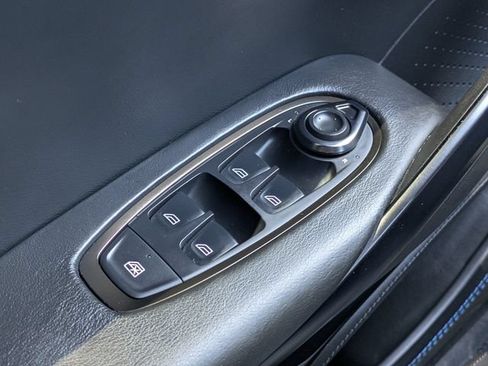 Used 2021 Aston Martin DBX AWD/4WD image 25