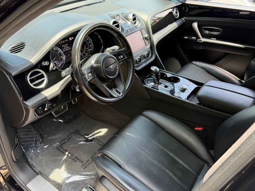 Used 2019 Bentley Bentayga AWD/4WD image 24