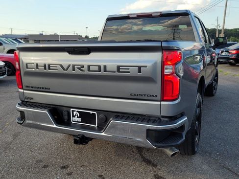 Used 2020 Chevrolet Silverado 1500 Custom w/ Custom Value Package AWD/4WD image 13