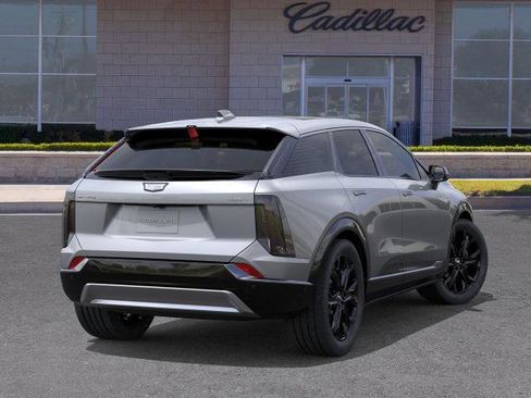 New 2025 Cadillac Optiq Luxury 1 w/ LPO, ONYX Package image 4