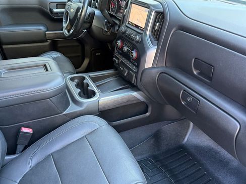 Used 2020 Chevrolet Silverado 1500 LTZ w/ LTZ Premium Package AWD/4WD image 16