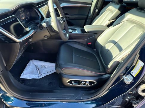 Used 2024 Jeep Wagoneer Launch Edition image 16