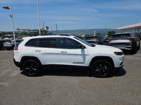 Used 2023 Jeep Cherokee Altitude Lux w/ Lux Elite Package AWD/4WD image 2