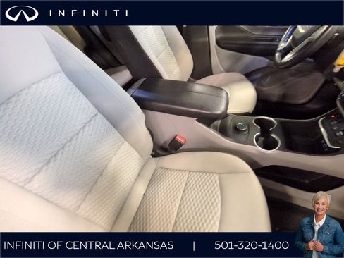 Used 2020 GMC Terrain SLE image 16