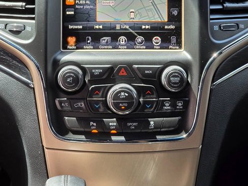 Used 2016 Jeep Grand Cherokee Summit w/ Platinum Series Group AWD/4WD image 28