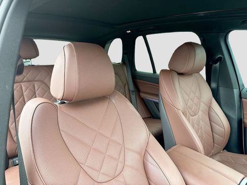 Used 2025 BMW X5 xDrive40i w/ Parking Assistance Package image 23