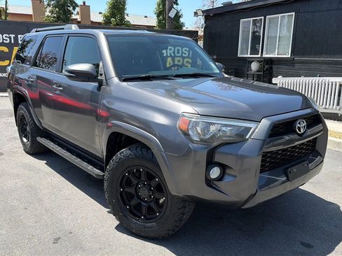 Used 2015 Toyota 4Runner SR5 Premium RWD image 2