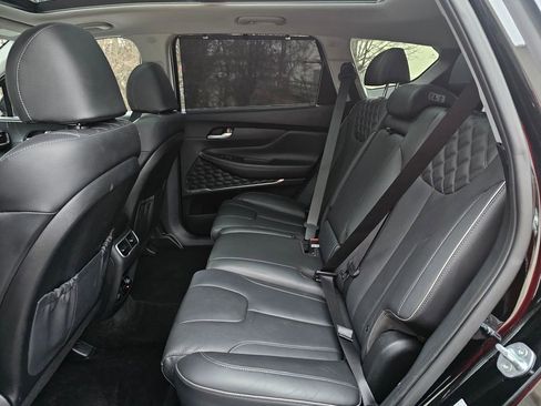 Used 2023 Hyundai Santa Fe Limited image 17