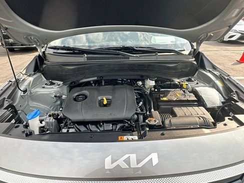 Certified 2025 Kia Seltos S FWD image 28