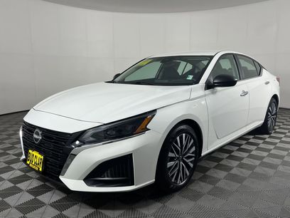 Used 2025 Nissan Altima 2.5 SV