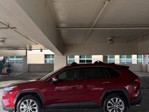 Used 2023 Toyota RAV4 Limited image 14