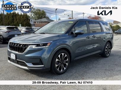 Certified 2024 Kia Carnival EX