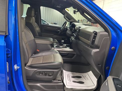 Used 2023 Chevrolet Silverado 1500 ZR2 w/ Technology Package image 10