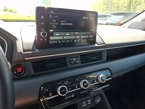 Certified 2023 Honda Pilot Touring image 23